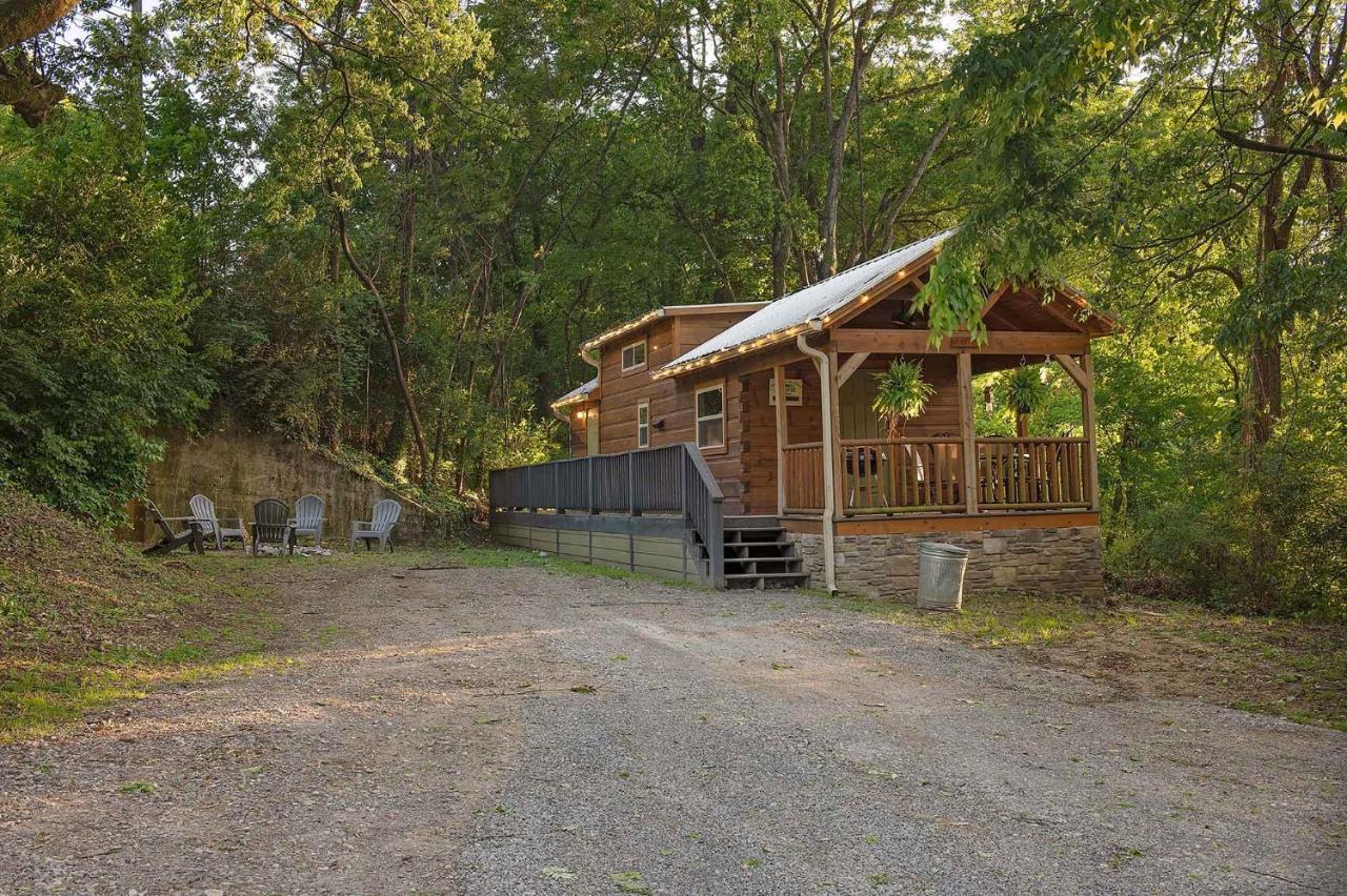Thomas Cabin Forest Tiny Cabin With Hot Tub Chattanooga Exterior photo