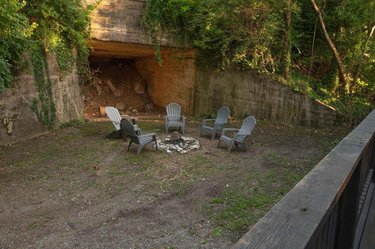 Thomas Cabin Forest Tiny Cabin With Hot Tub Chattanooga Exterior photo