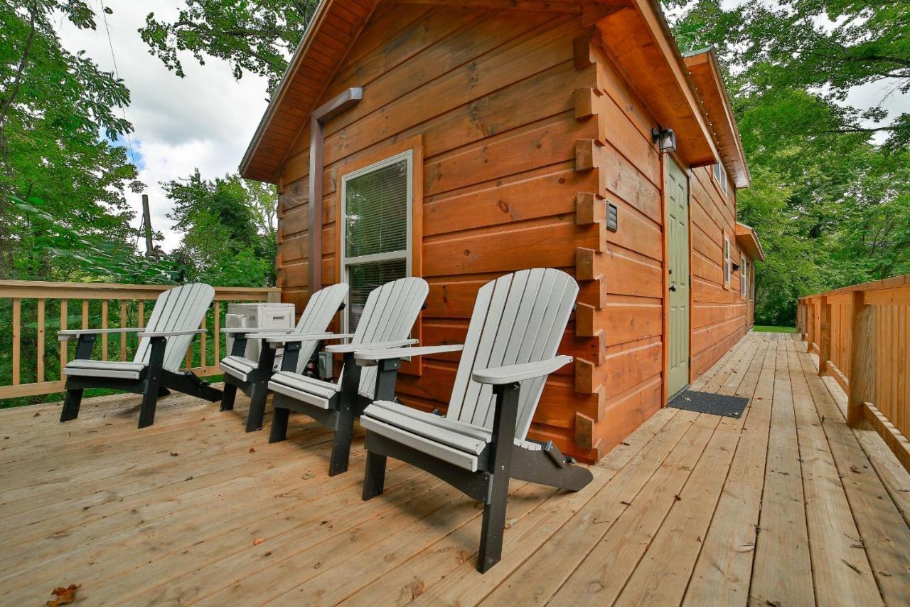 Thomas Cabin Forest Tiny Cabin With Hot Tub Chattanooga Exterior photo